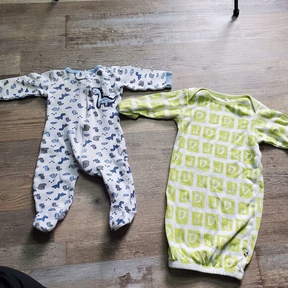 Baby soy and swiggles 0-3 month sleepers bundle - Picture 1 of 8